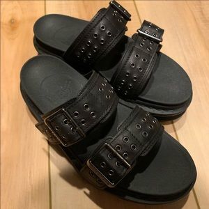 US 6 Black Sandals